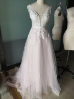 Lorie Light Pink Princess Wedding Dress Sleeveless Appliqued Bride A-line Tulle Gowns Boho Gown - 4